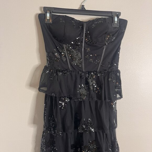 Lulu's Size Medium Definite Glamour Black Tiered Ruffle Sequin Maxi Dress - Picture 2 of 6